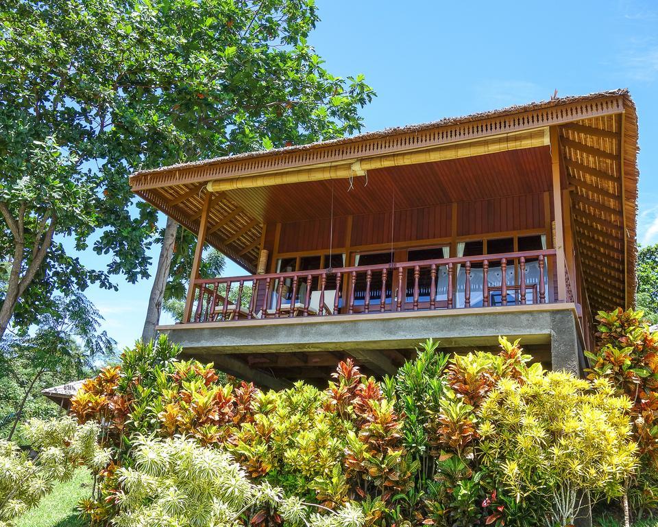 Bunaken Oasis Dive Resort And Spa Exterior photo