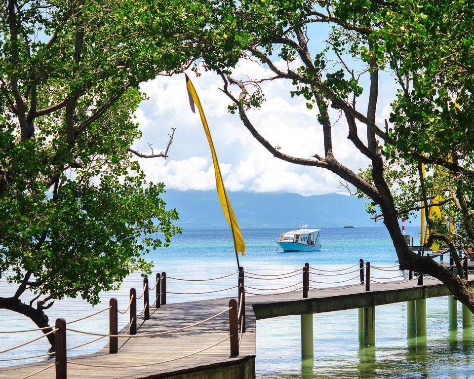 Bunaken Oasis Dive Resort And Spa Exterior photo